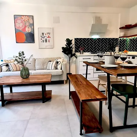 Guney By Safiya ギョジェク