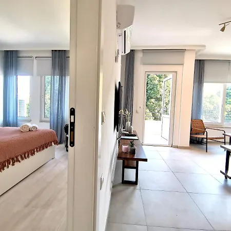 Guney By Safiya Apartment *
