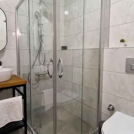 Guney By Safiya Göcek