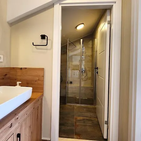 Guney By Safiya Göcek