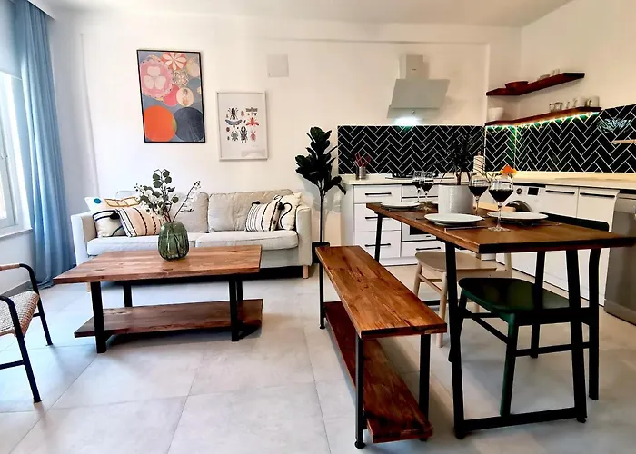 Guney By Safiya Göcek