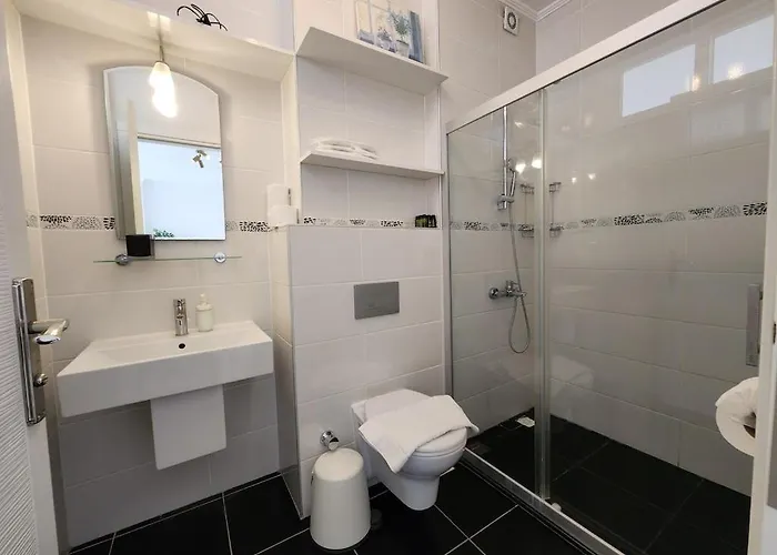 아파트 Guney By Safiya 교젝